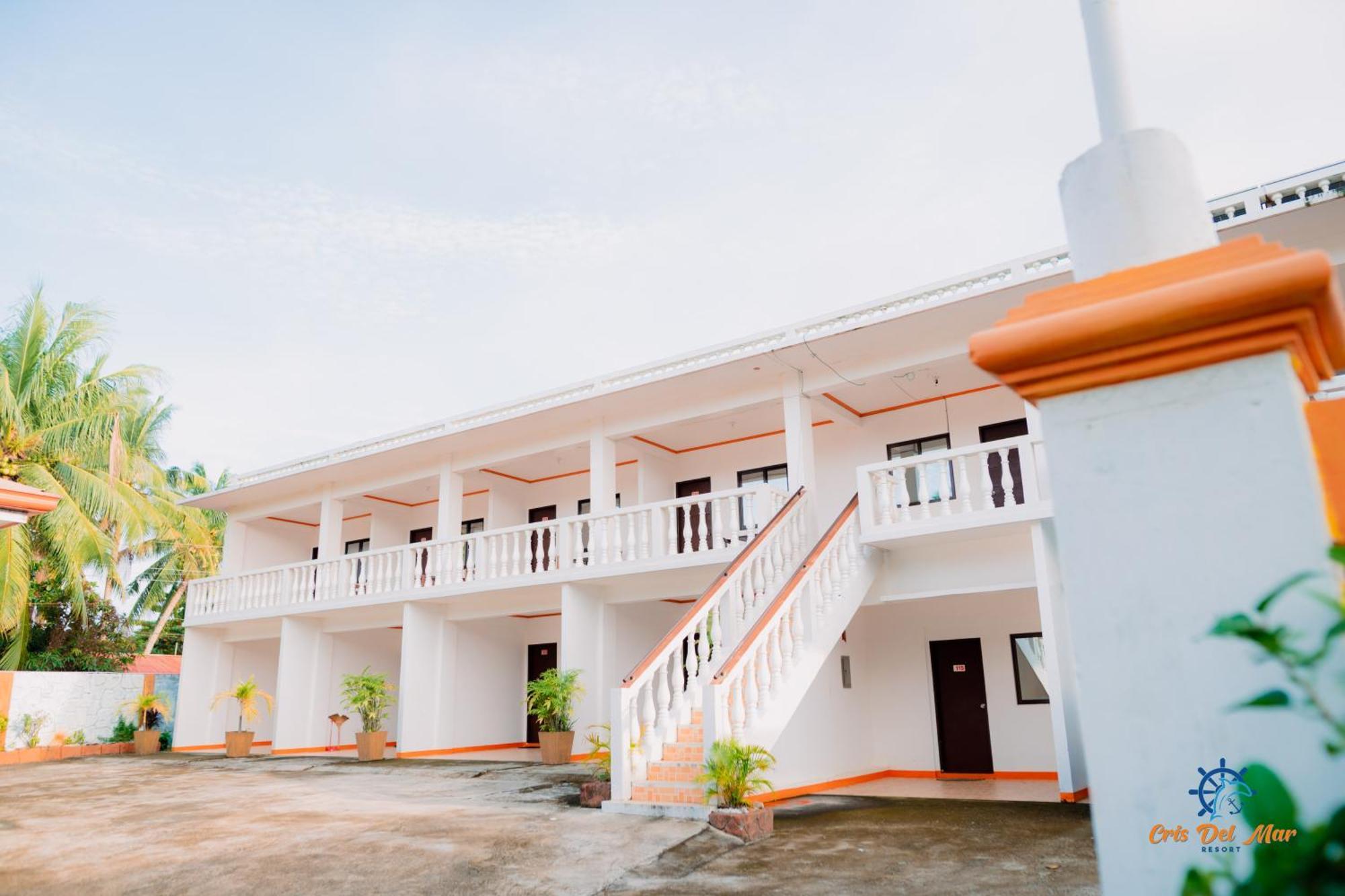 Cris Del Mar Resort Bolinao الغرفة الصورة